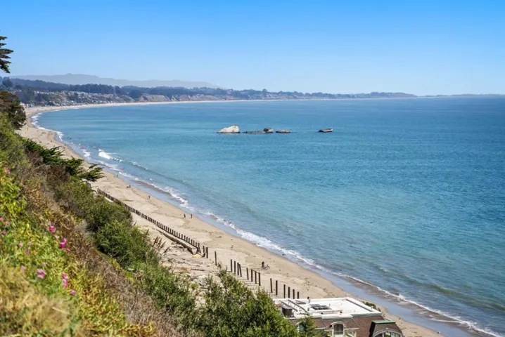 3015 Arlington Drive, Aptos, California 95003