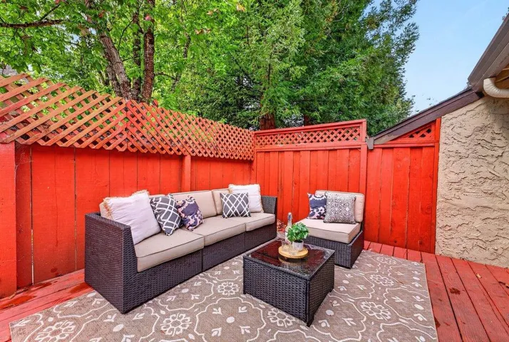 3015 Arlington Drive, Aptos, California 95003