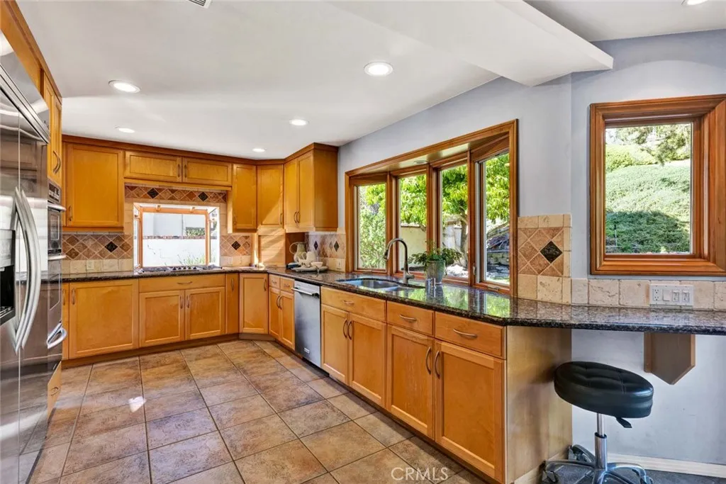 730 S Quail, Anaheim, California 92807 home-pic-14