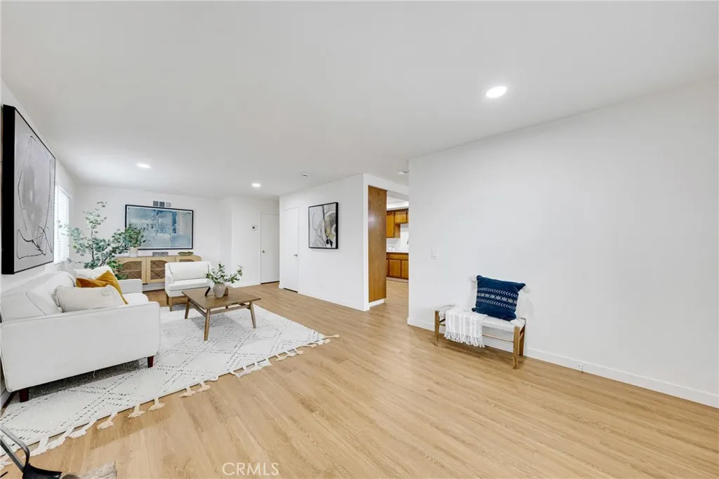1829 Rainbow Terrace, Montebello, California 90640 home-pic-4