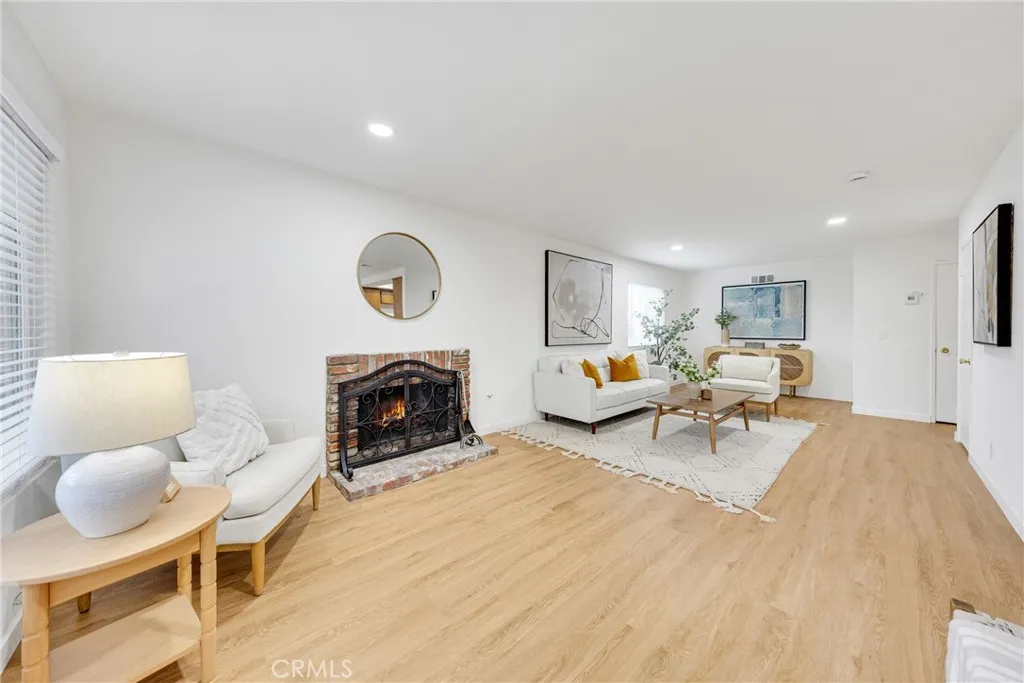 1829 Rainbow Terrace, Montebello, California 90640 home-pic-3