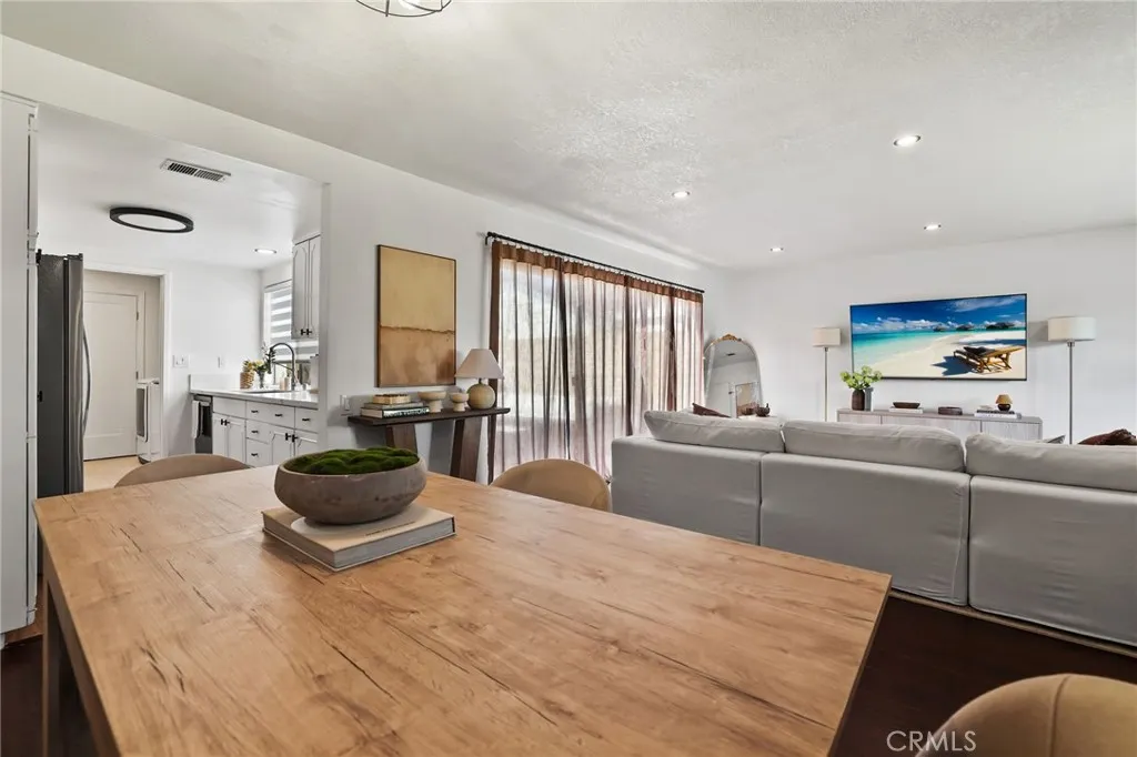 29712 Woodlake Court, San Juan Capistrano, California 92675 home-pic-12