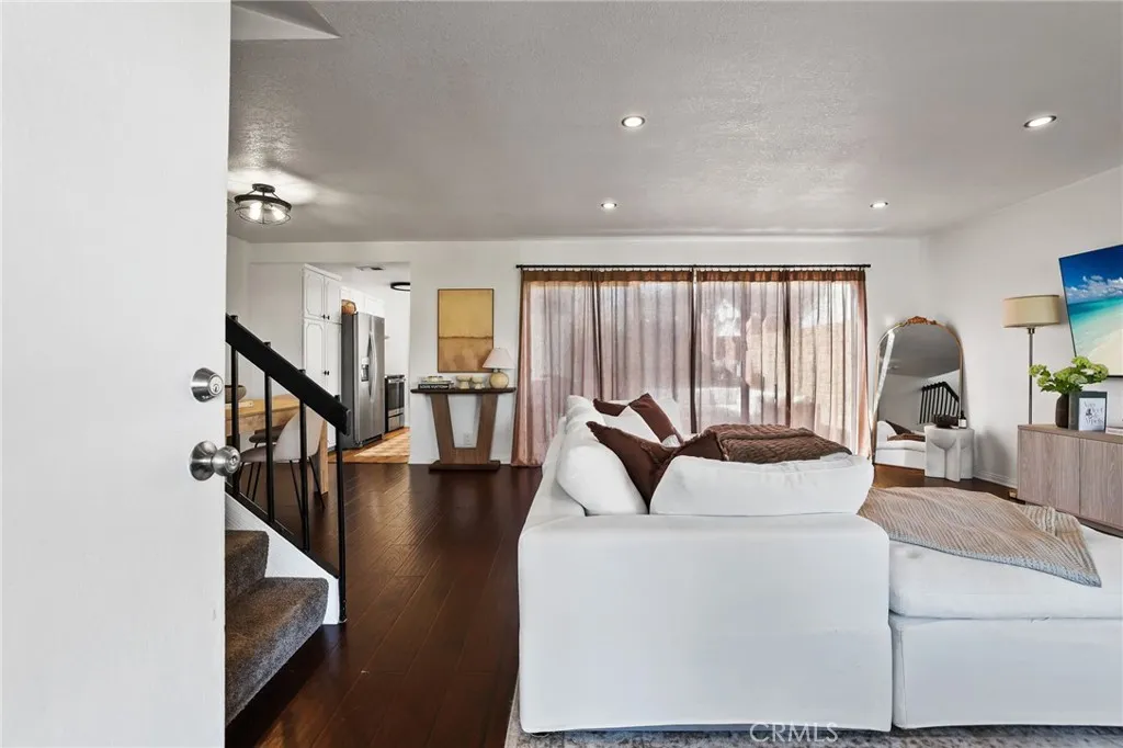 29712 Woodlake Court, San Juan Capistrano, California 92675 home-pic-8