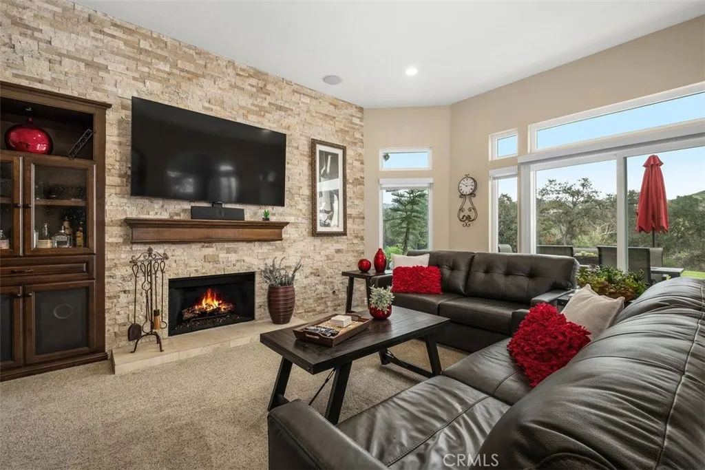 40 Via Barcaza, Coto De Caza, California 92679 home-pic-10