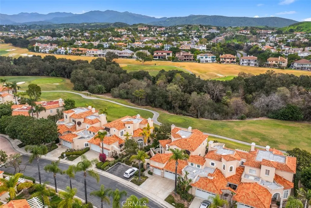 40 Via Barcaza, Coto De Caza, California 92679 home-pic-34