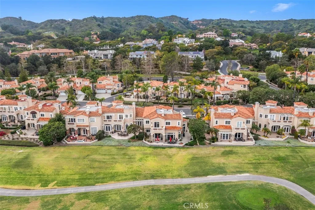 40 Via Barcaza, Coto De Caza, California 92679 home-pic-36