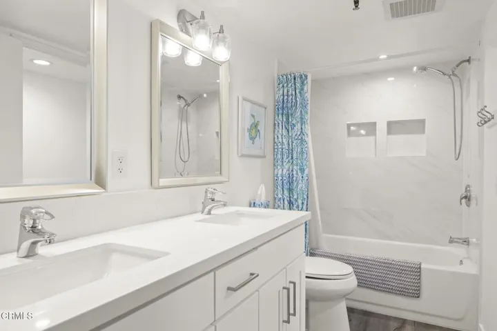 42-web-or-mls-UpmarketMedia-3464Sun-27