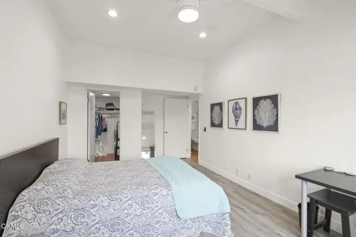 39-web-or-mls-UpmarketMedia-3464Sun-18