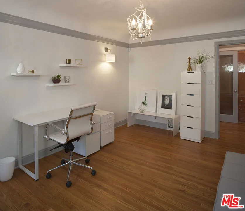 4915 West Boulevard, View Park, California 90043 home-pic-25