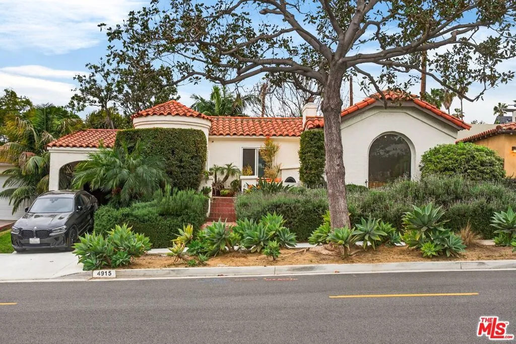 4915 West Boulevard, View Park, California 90043 home-pic-1