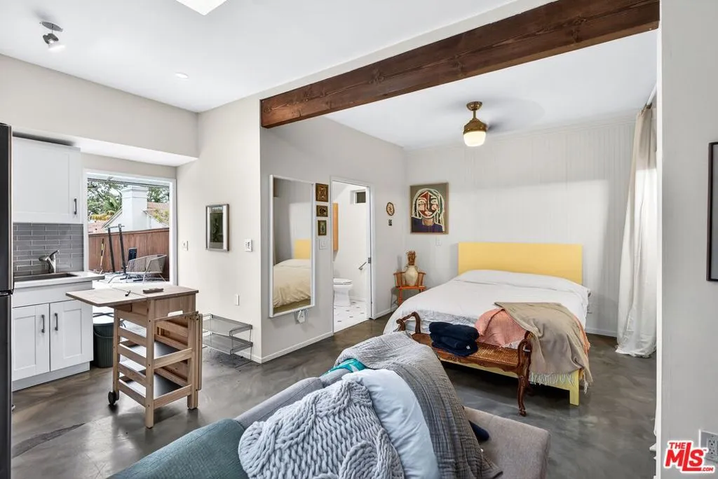 4915 West Boulevard, View Park, California 90043 home-pic-29