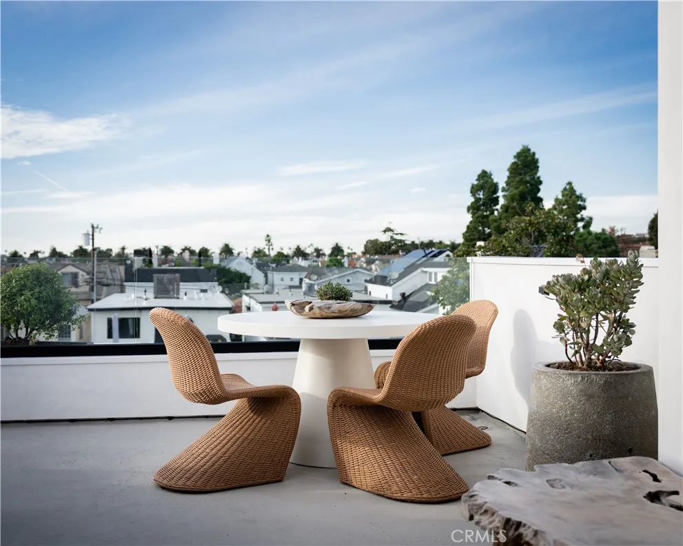616 Poinsettia Avenue, Corona Del Mar, California 92625 home-pic-40