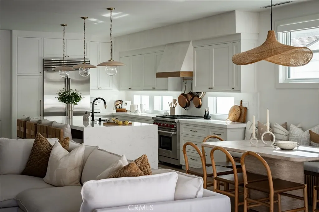 616 Poinsettia Avenue, Corona Del Mar, California 92625 home-pic-10