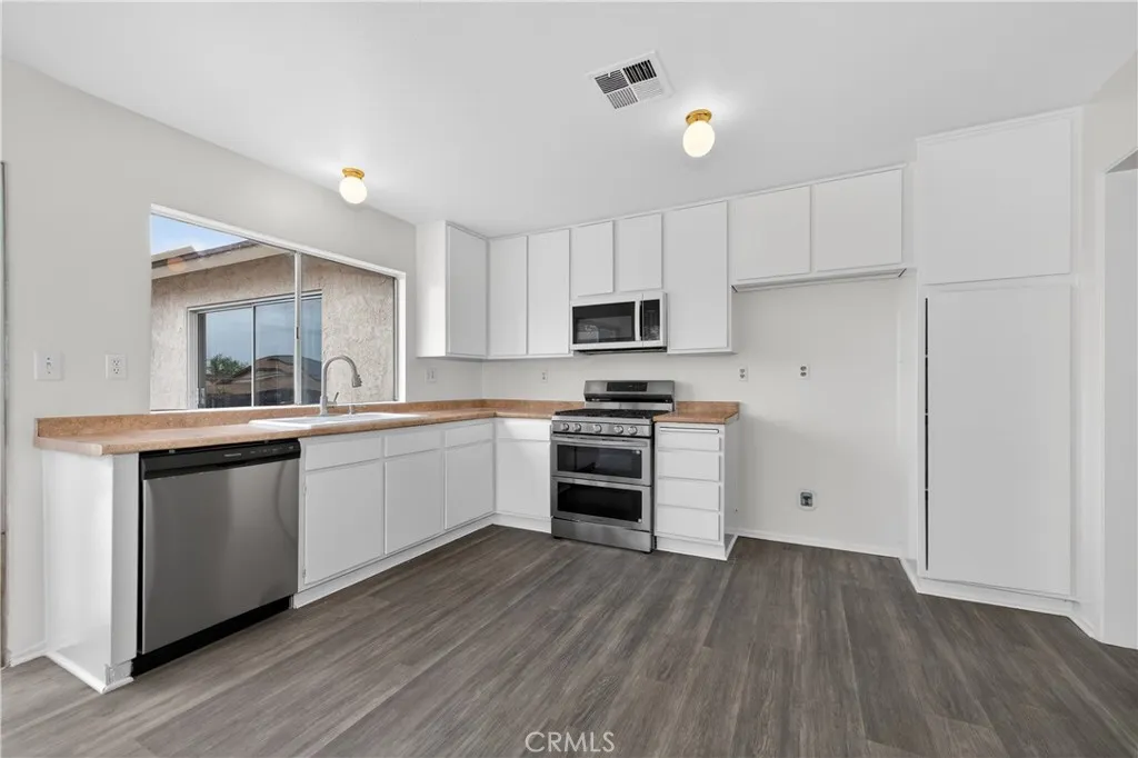 12824 Mirado, Grand Terrace, California 92313 home-pic-8