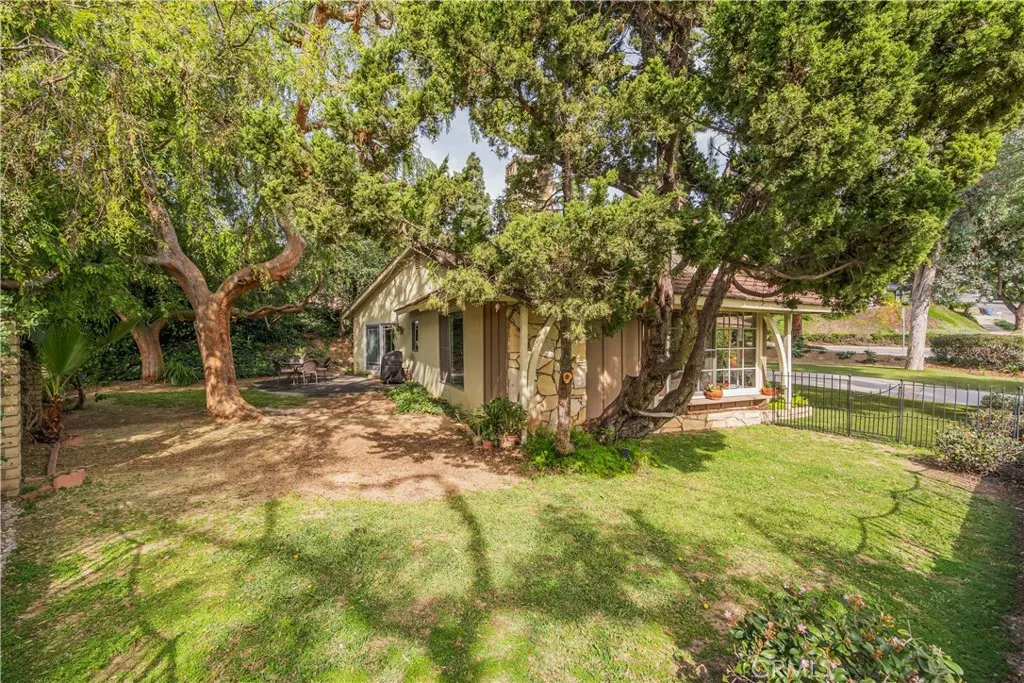 2605 Kiska Avenue, Hacienda Heights, California 91745 home-pic-33