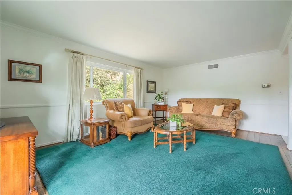 2605 Kiska Avenue, Hacienda Heights, California 91745 home-pic-17