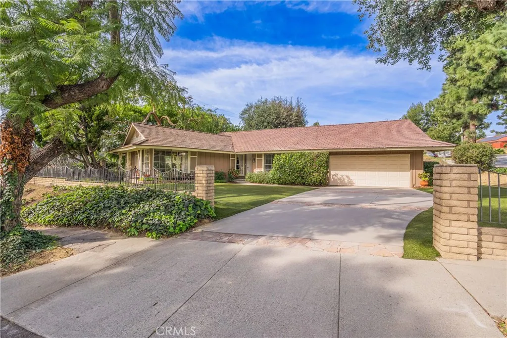 2605 Kiska Avenue, Hacienda Heights, California 91745 home-pic-2