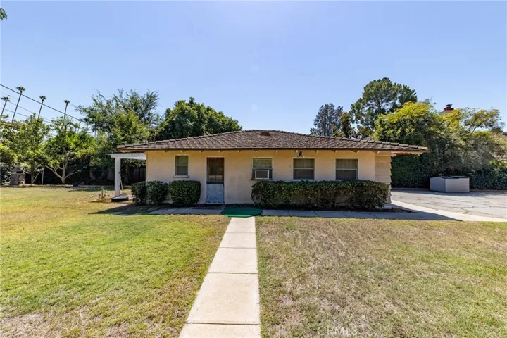 1640 Bedford, San Marino, California 91108