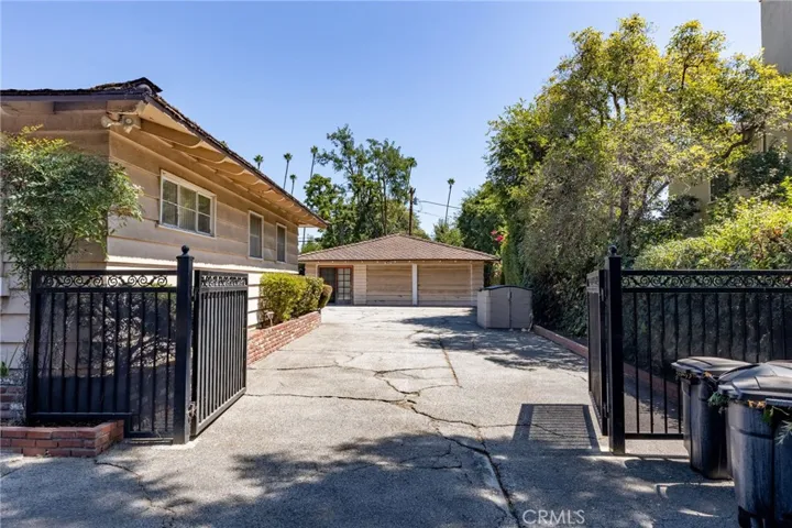 1640 Bedford, San Marino, California 91108