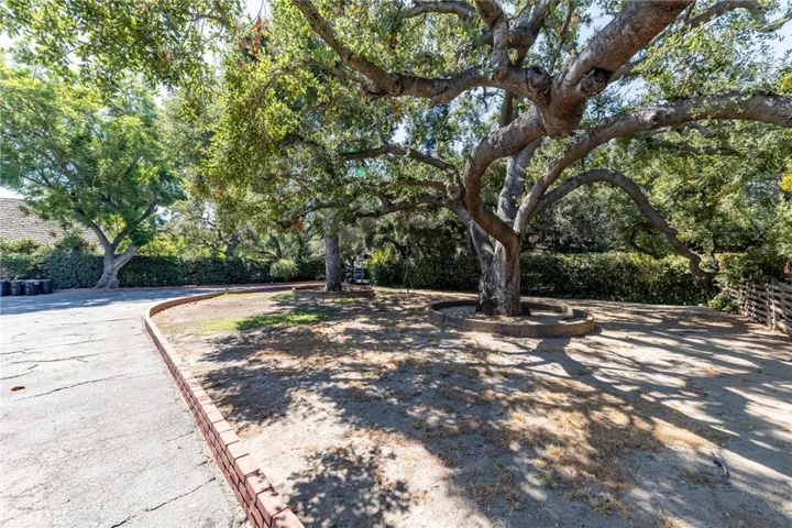 1640 Bedford, San Marino, California 91108