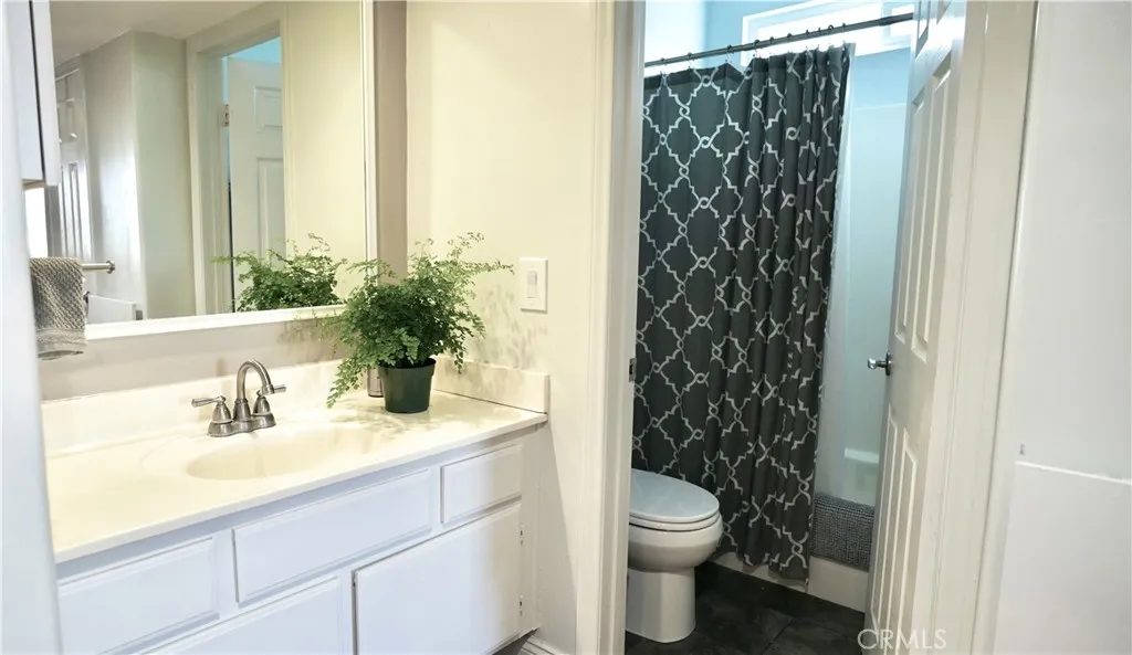 1100 Newport Avenue 403, Long Beach, California 90804 home-pic-4