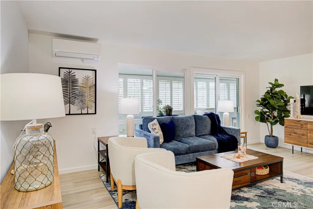 682 Via Alhambra D, Laguna Woods, California 92637 home-pic-8
