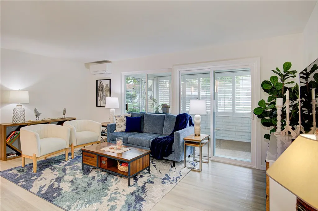 682 Via Alhambra D, Laguna Woods, California 92637 home-pic-9