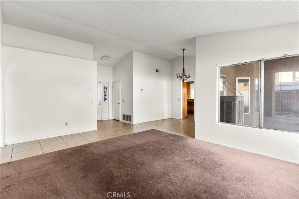 13590 Mica, Victorville, California 92392 home-pic-11
