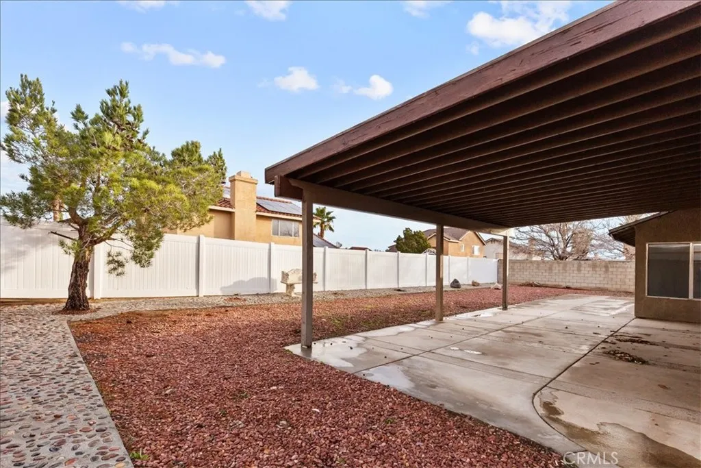 13590 Mica, Victorville, California 92392 home-pic-10