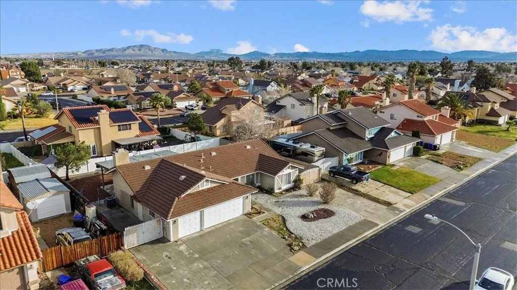 13590 Mica, Victorville, California 92392 home-pic-3