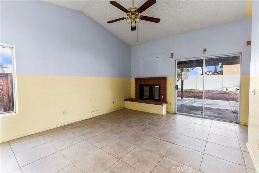 13590 Mica, Victorville, California 92392 home-pic-24