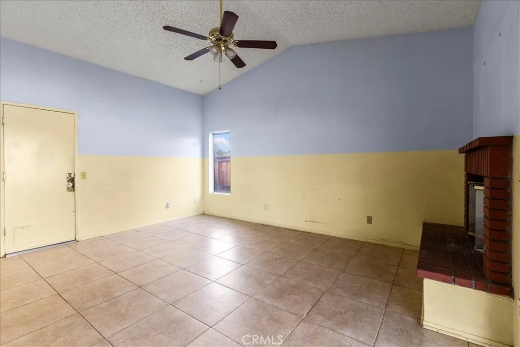 13590 Mica, Victorville, California 92392 home-pic-22