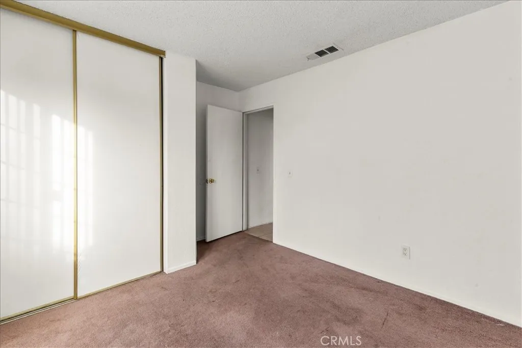 13590 Mica, Victorville, California 92392 home-pic-35