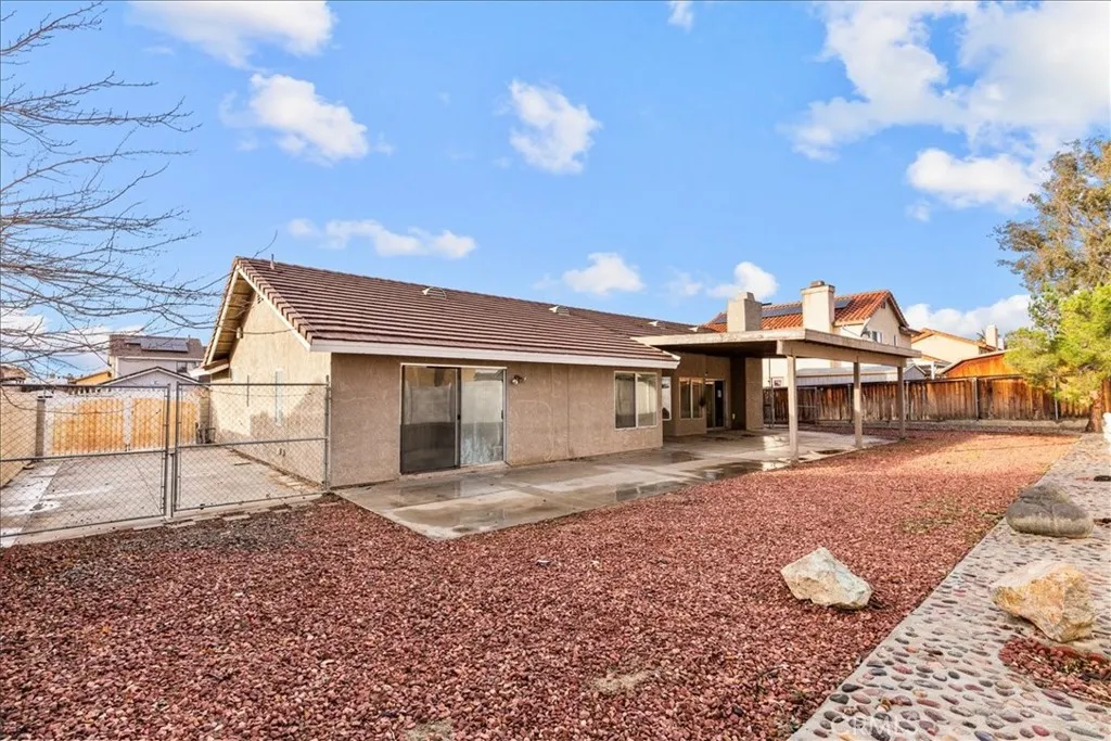 13590 Mica, Victorville, California 92392 home-pic-8