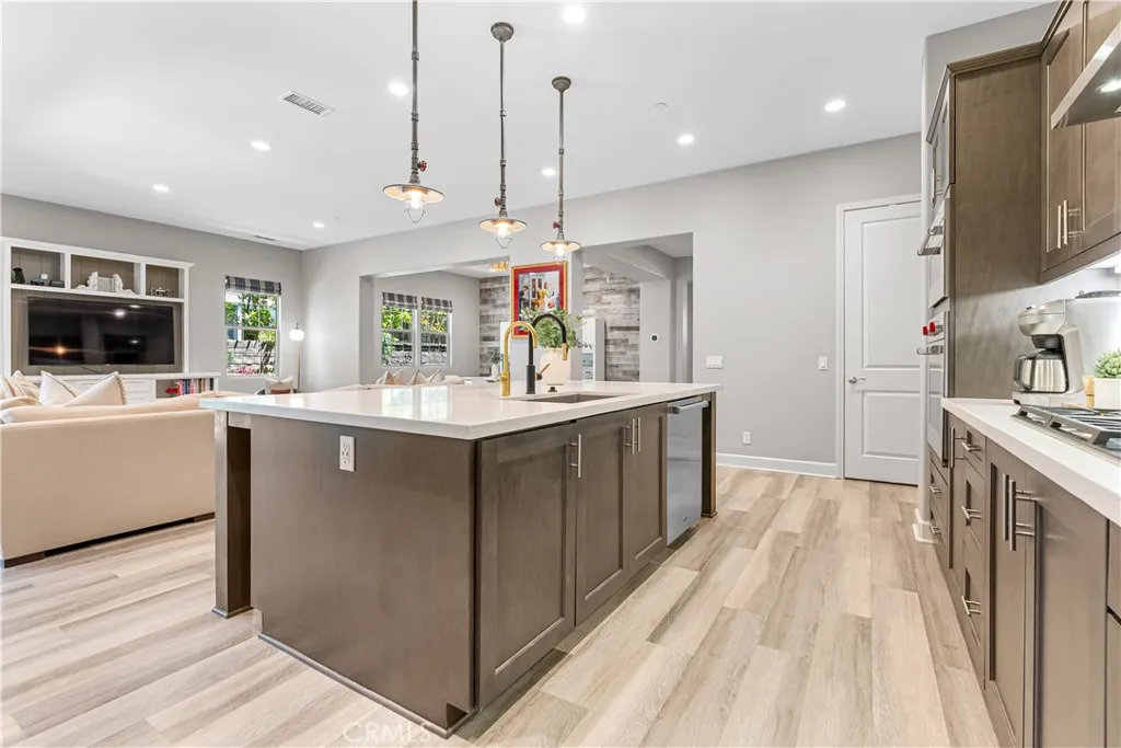 20 Entonar Road, Rancho Mission Viejo, California 92694 home-pic-4