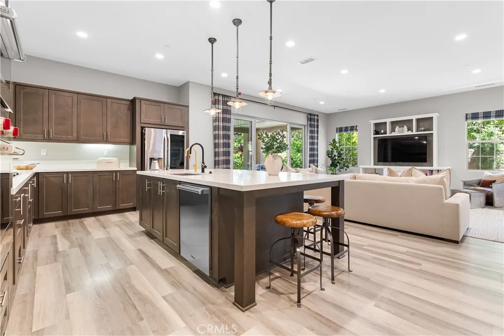 20 Entonar Road, Rancho Mission Viejo, California 92694 home-pic-2