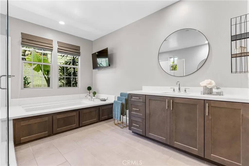20 Entonar Road, Rancho Mission Viejo, California 92694 home-pic-20