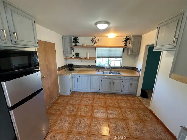 979 N Gardena, Rialto, California 92376