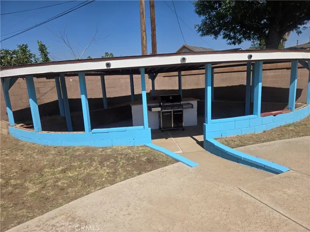 979 N Gardena, Rialto, California 92376
