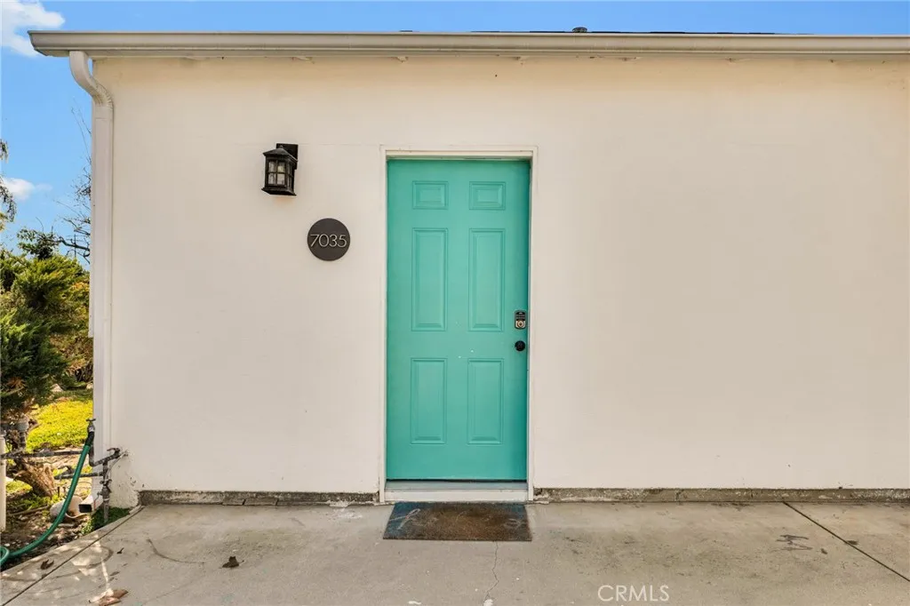 7037 Tunney Avenue, Reseda, California 91335 home-pic-29
