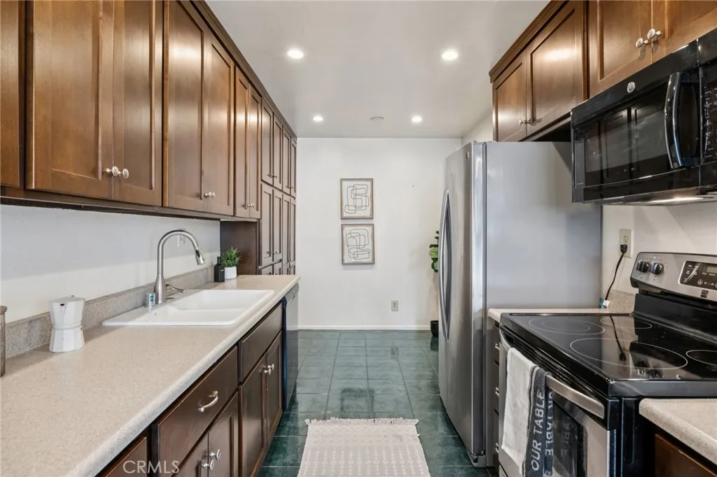 125 S Sierra Madre 215, Pasadena, California 91107 home-pic-12