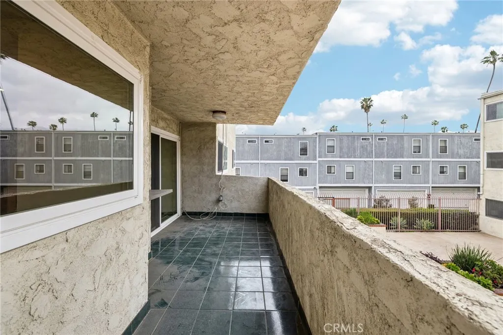 125 S Sierra Madre 215, Pasadena, California 91107 home-pic-32
