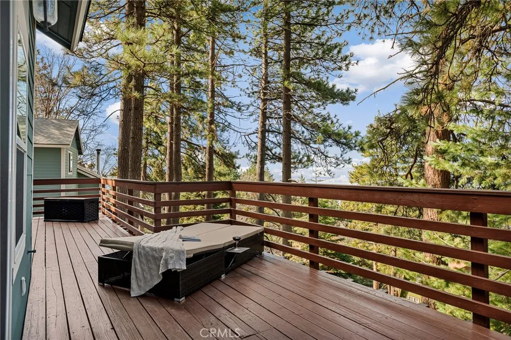30881 Live Oak, Running Springs, California 92382 home-pic-2