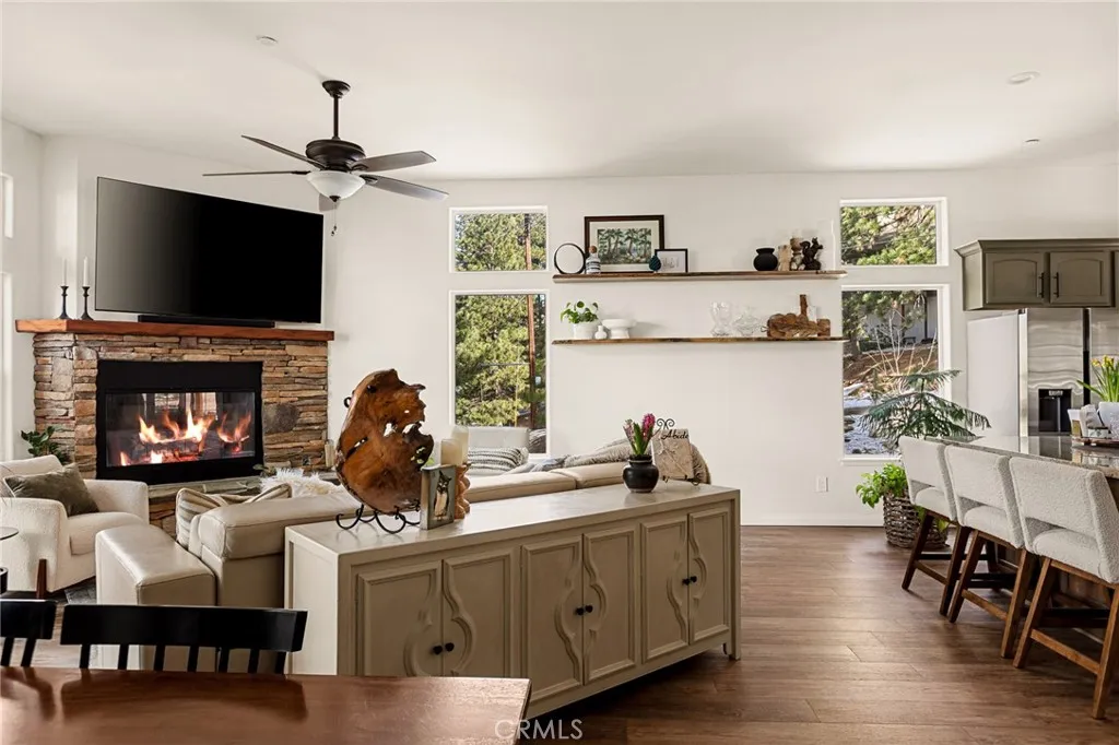 30881 Live Oak, Running Springs, California 92382 home-pic-6