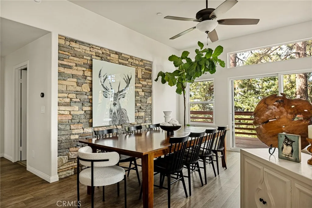 30881 Live Oak, Running Springs, California 92382 home-pic-10