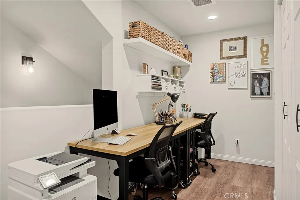 30881 Live Oak, Running Springs, California 92382 home-pic-17