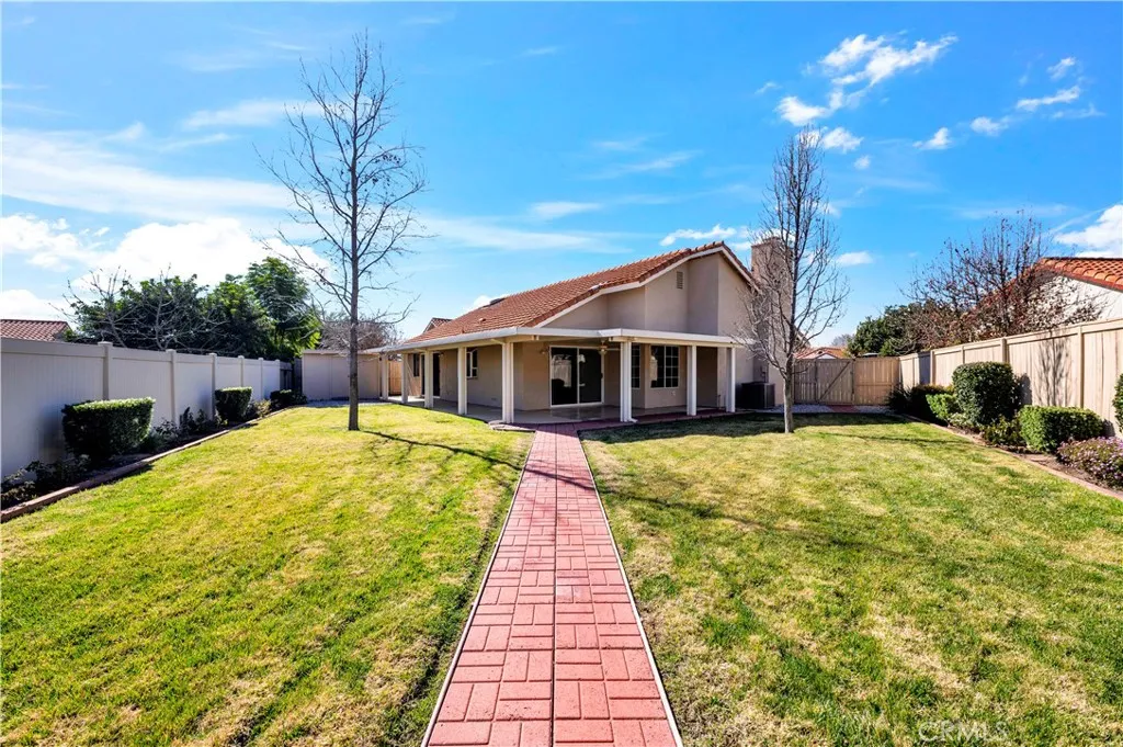 29296 Knoll Court, Menifee, California 92586 home-pic-23