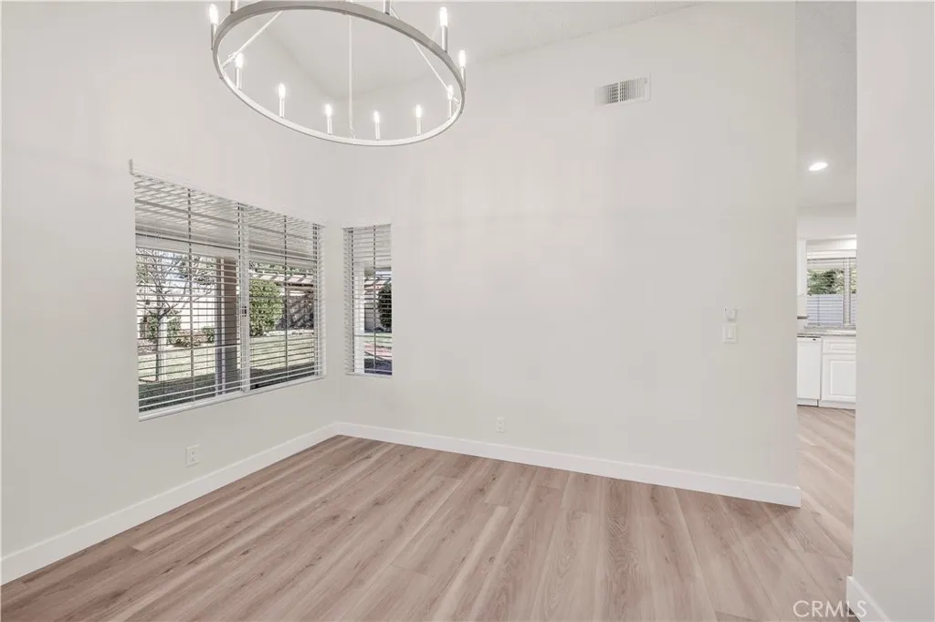 29296 Knoll Court, Menifee, California 92586 home-pic-7