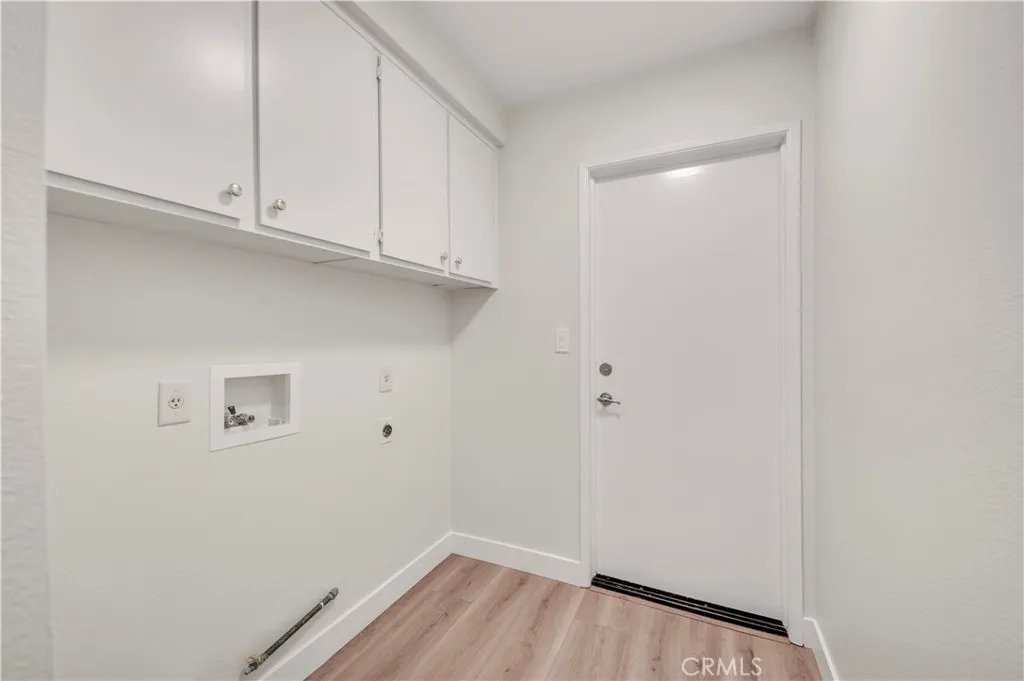 29296 Knoll Court, Menifee, California 92586 home-pic-21