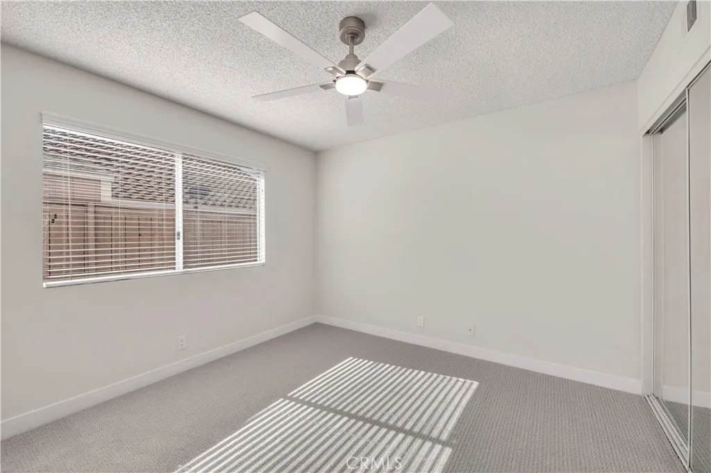 29296 Knoll Court, Menifee, California 92586 home-pic-17